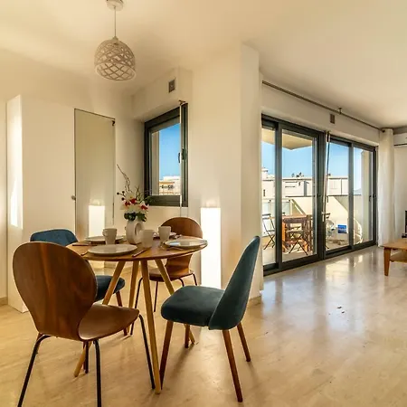 Next To La Croisette And By Easybnb Apartament